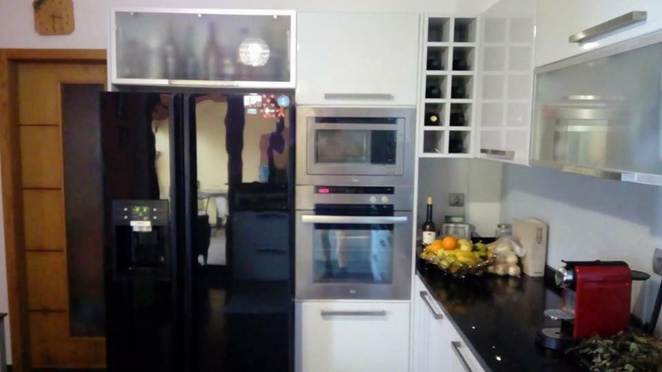 דירות ריביירה בראבה Sea View House מראה חיצוני תמונה